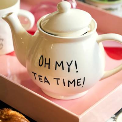 Anna + Nina Oh My! Tea Time! Teapot, Alice in Wonderland