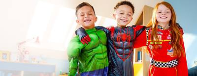 Background image of Dein Karnevalabenteuer beginnt hier!