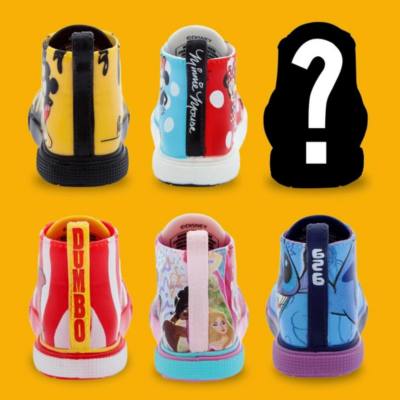 Play Disney Lacers Mystery Vinyl Collectible Trainer, Series 2 Video