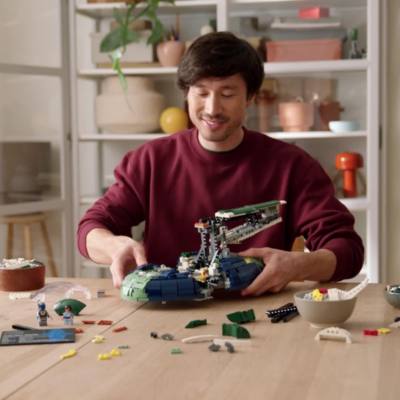 Play LEGO Star Wars Jango Fett's Firespray-Class Starship Set 75409 Video