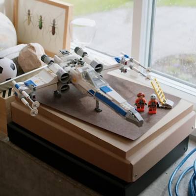 LEGO Star Wars Neuer Republikanischer X-Wing Starfighter Set 75460 Video abspielen