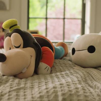 Play Baymax Cuddleez Large Soft Toy, Big Hero 6 - 60cm Video