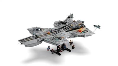 Lire la vid&eacute;o LEGO Super Heroes L&rsquo;h&eacute;liporteur du SHIELD Set 76354