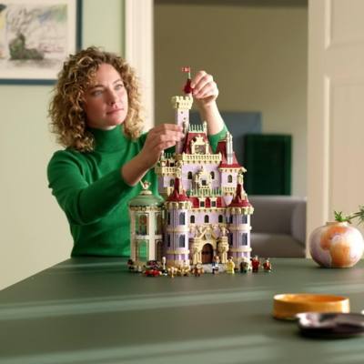Play LEGO Beauty and the Beast Castle Set 43263 Video