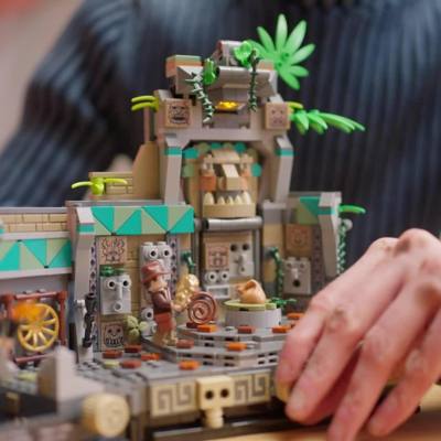 LEGO - Indiana Jones - Tempel des goldenen G&ouml;tzen - Set Video abspielen