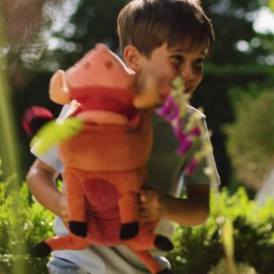 Play Pumbaa Medium Soft Toy, The Lion King Video