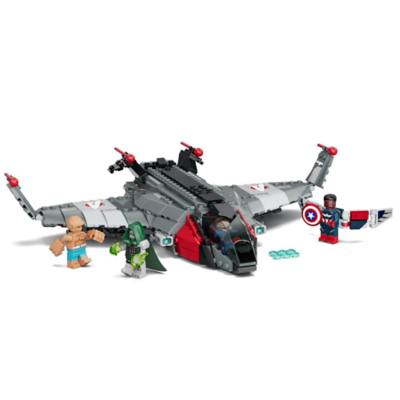 LEGO Super Heroes Avengers: Doomsday Quinjet Set 76347 Video abspielen