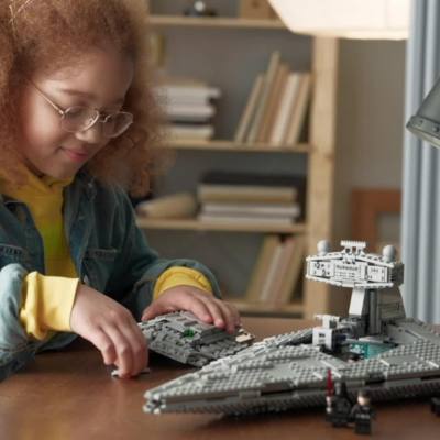 Play LEGO Star Wars Imperial Star Destroyer 75394 Video