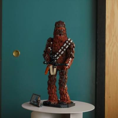 Play LEGO Star Wars Chewbacca Set 75371 Video