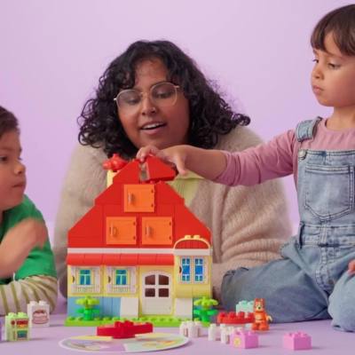 Play LEGO&nbsp;DUPLO Bluey's Family House with Memory Game Set 10459 Video