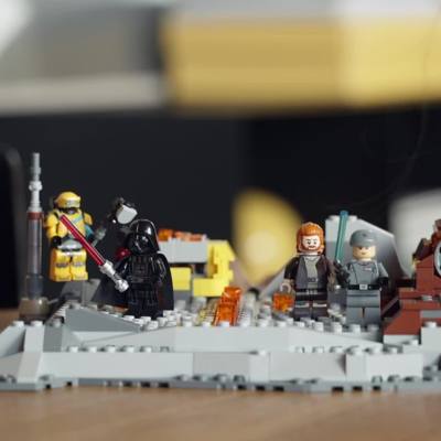 Play LEGO Star Wars Obi-Wan Kenobi vs. Darth Vader Set 75334 Video