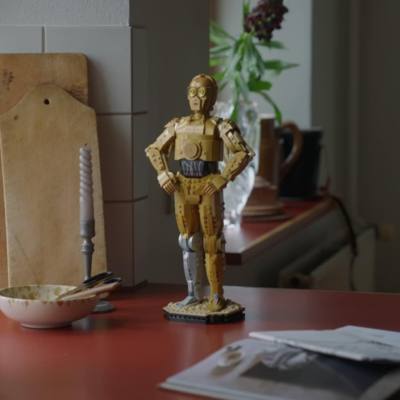 Play LEGO Star Wars C-3PO Set 75398 Video