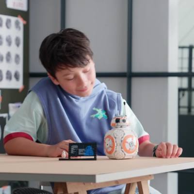 LEGO Star Wars Der Astromech-Droide BB-8 75452 Video abspielen