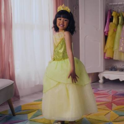 Reproducir v&iacute;deo de Disfraz infantil Tiana, Tiana y el Sapo, Disney Store