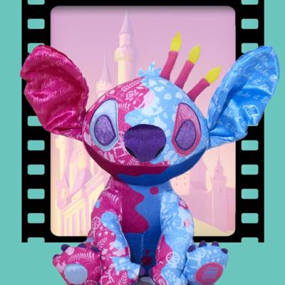 pix Disney Stitch Black Background https www shopdisney de spielzeug kostueme kunst und sammlerstuecke stitch crashes disney