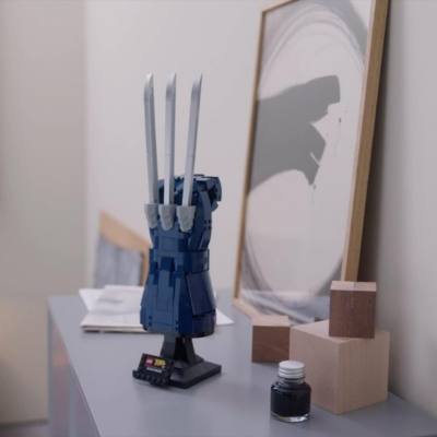 Play LEGO Super Heroes Wolverine's Adamantium Claws Set 76250 Video