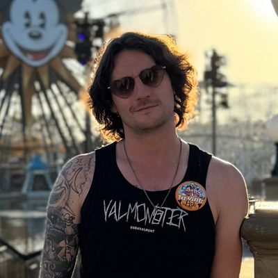 Background image of @AshValmont