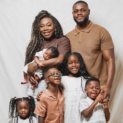 Background image of @ThePeloFam