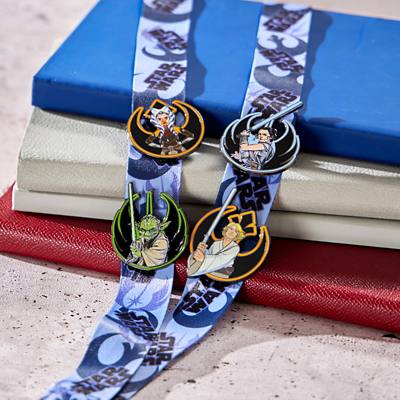 【新品・未開封】THE DISNEY KEEPSAKES The Disney Keepsakes: Tieman, Robert: 9780786855582: Amazon